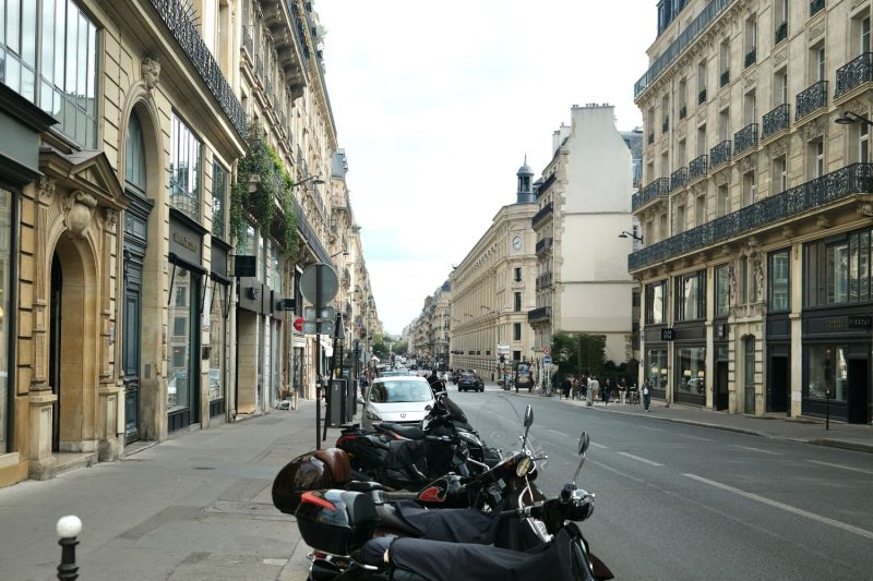 What to Do on Rue Étienne Marcel in Paris