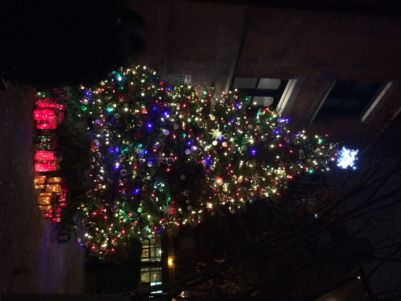 Highline Hotel Christmas Tree