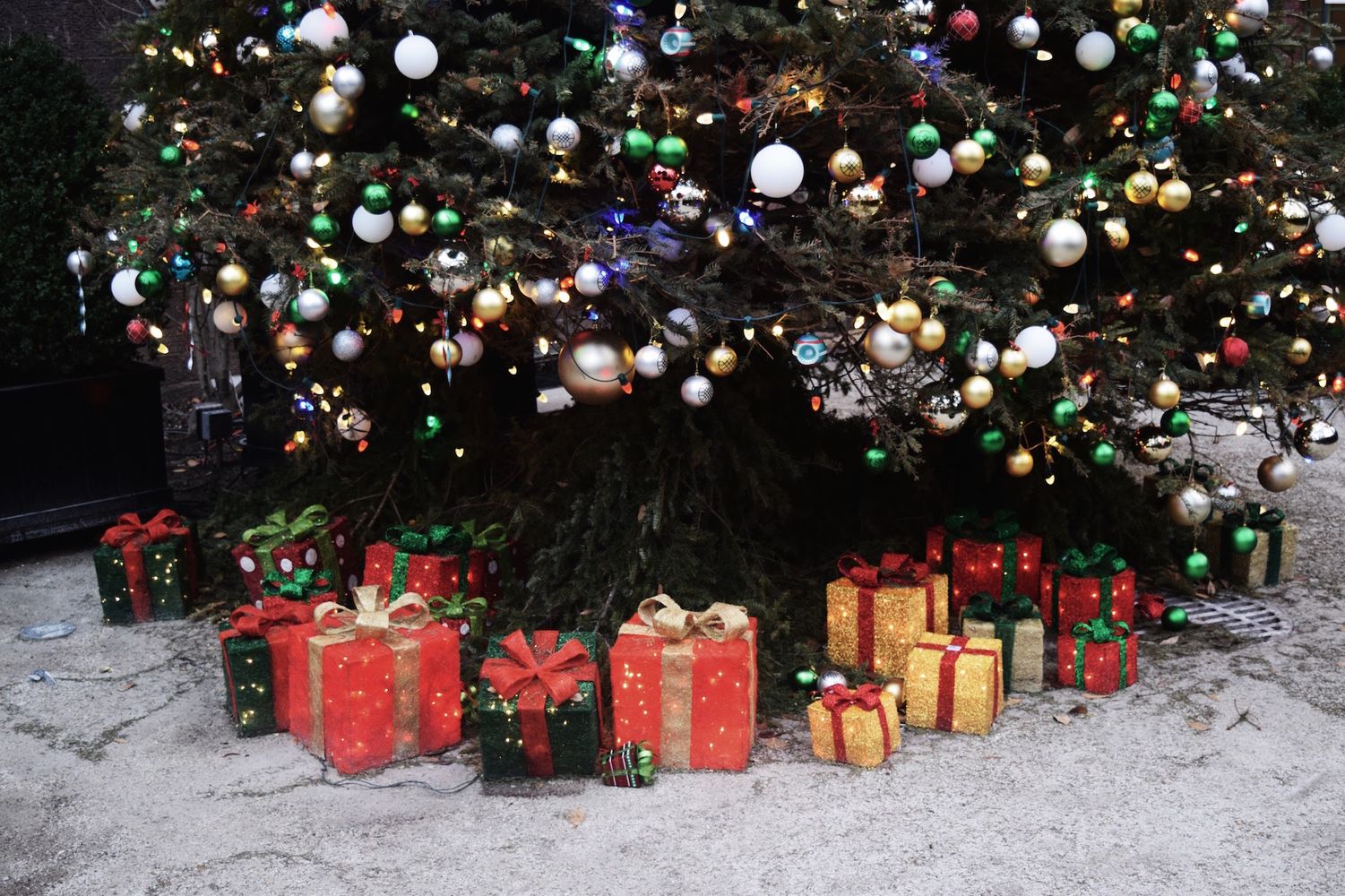 Highline Hotel Christmas Tree Presents