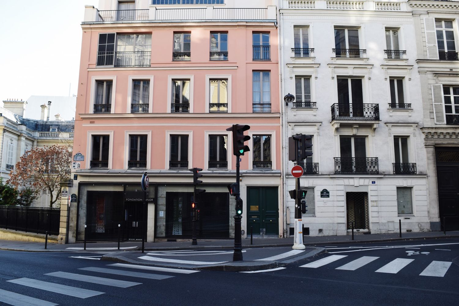 Pink Architecture Paris