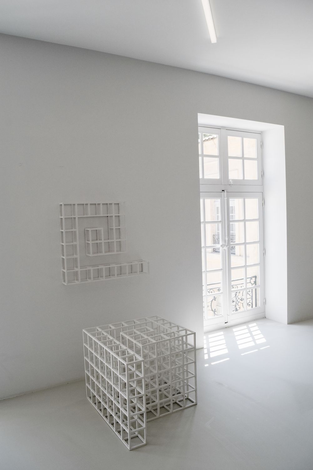 Collection Lambert Sol LeWitt's Five Square Modular Piece