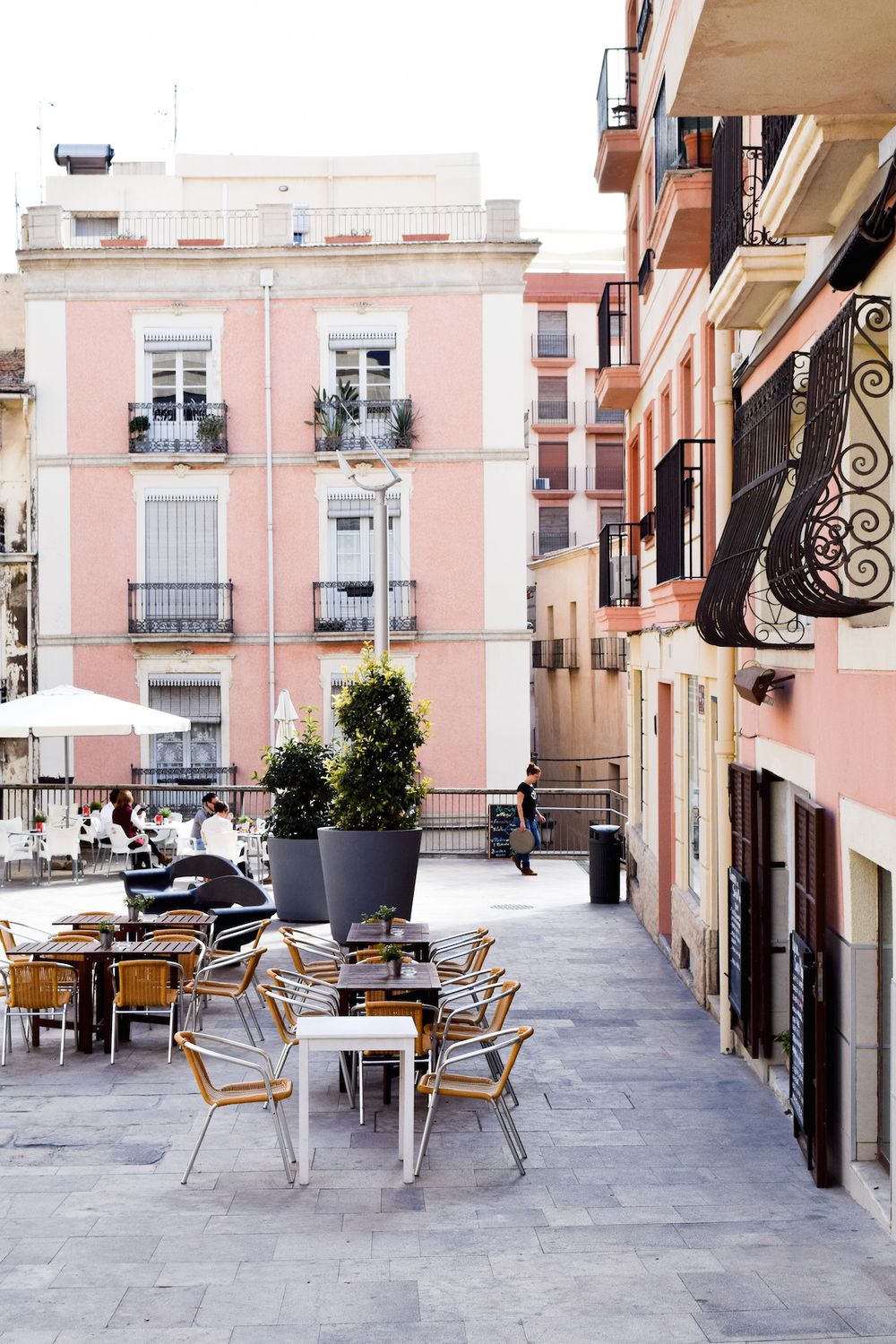 Alicante restaurant tables seating plaza