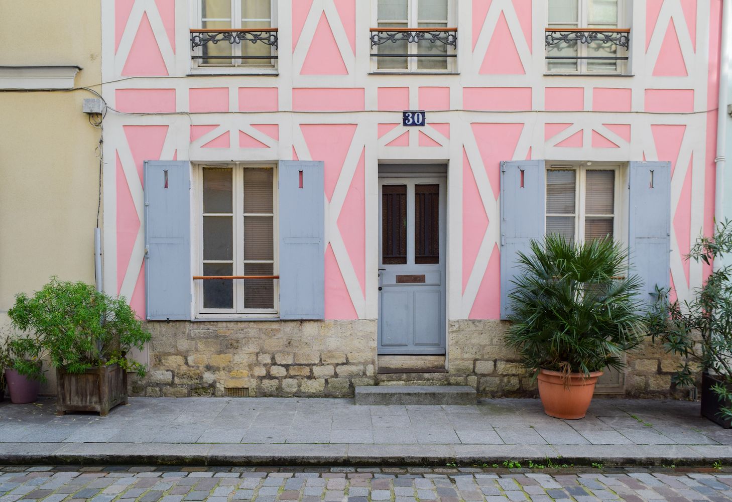 Pink and White House on Rue Cremieux in Paris