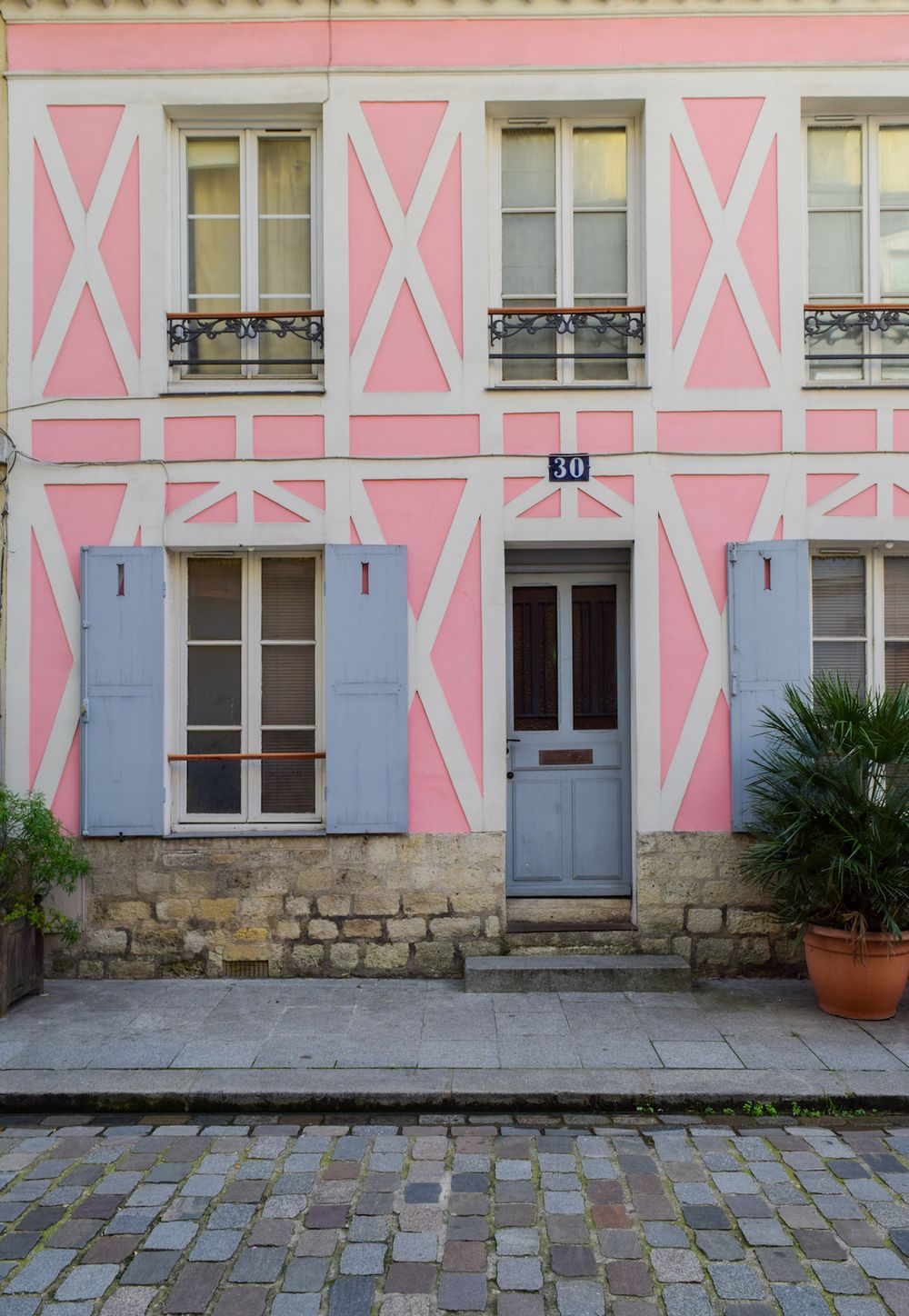 Rue Cremieux, Paris