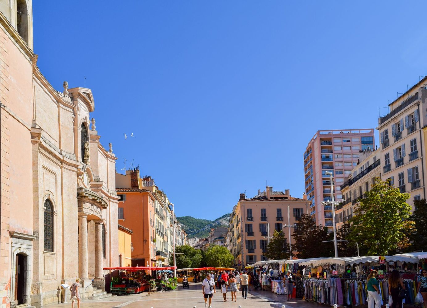 Cours Lafayette Market Toulon, Provence, France