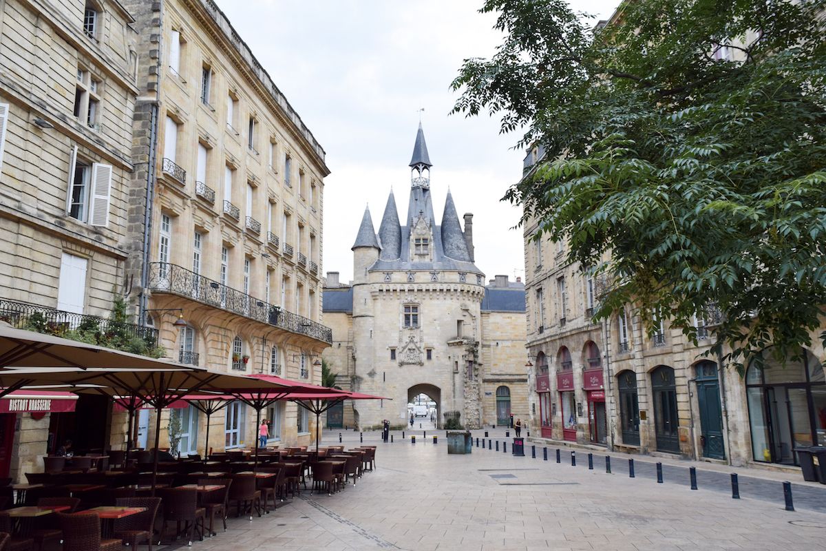 Porte Cailhau Bordeaux