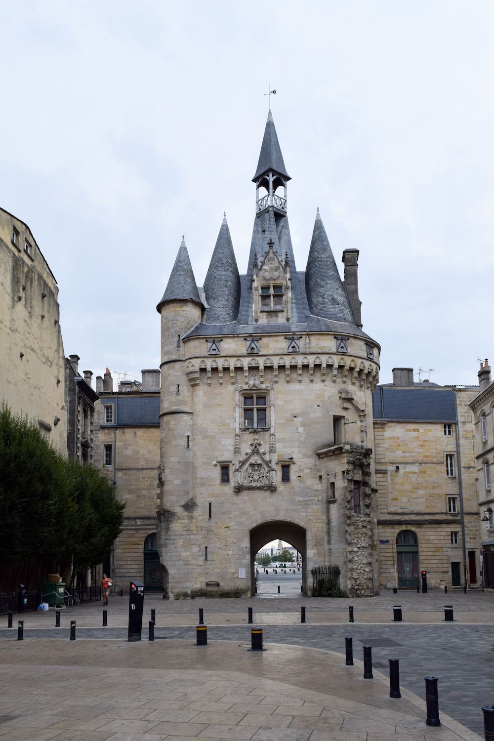 Porte Cailhau Bordeaux