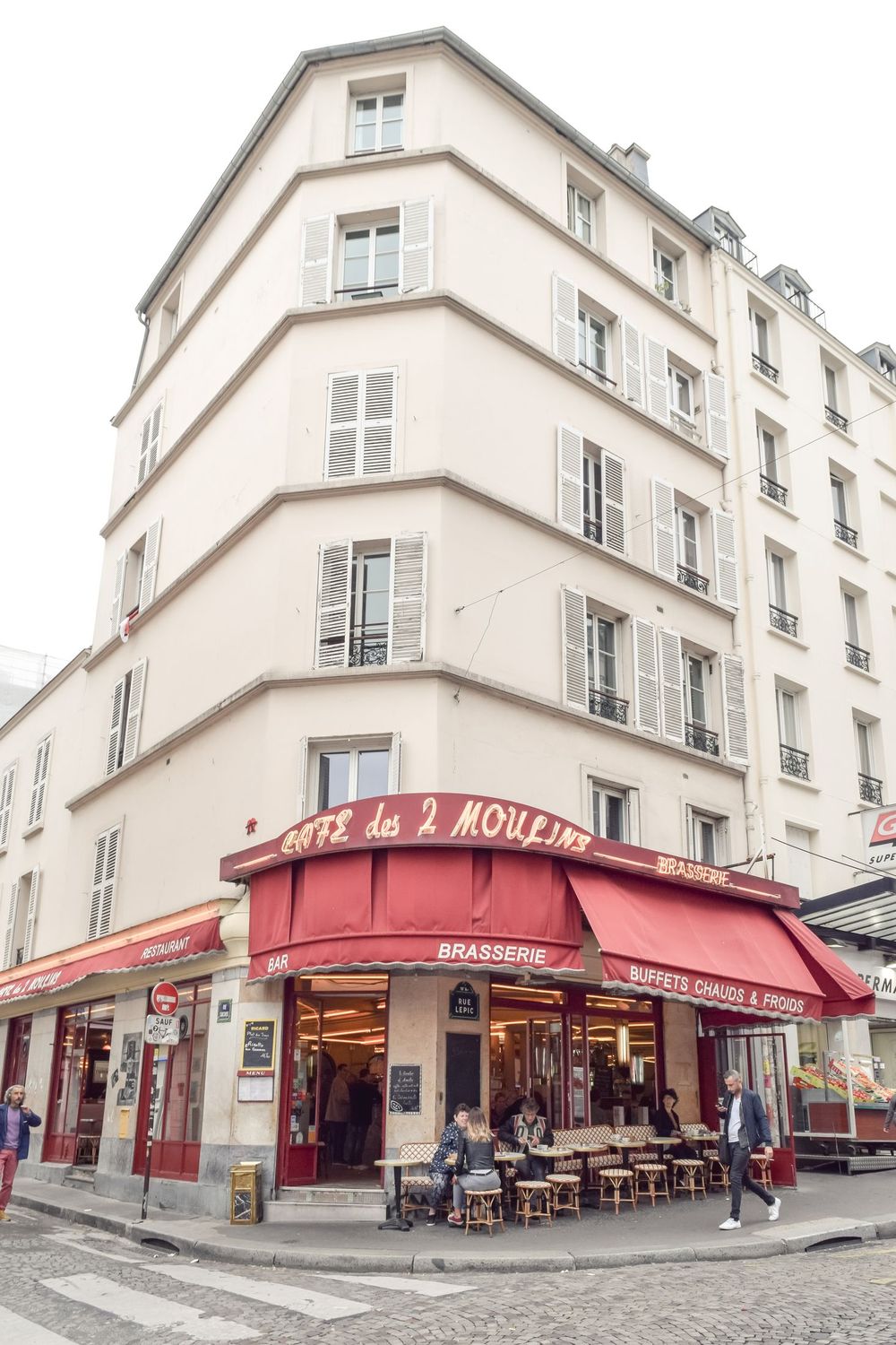 Things to do in Montmartre - Cafe Des Deux Moulins, Paris