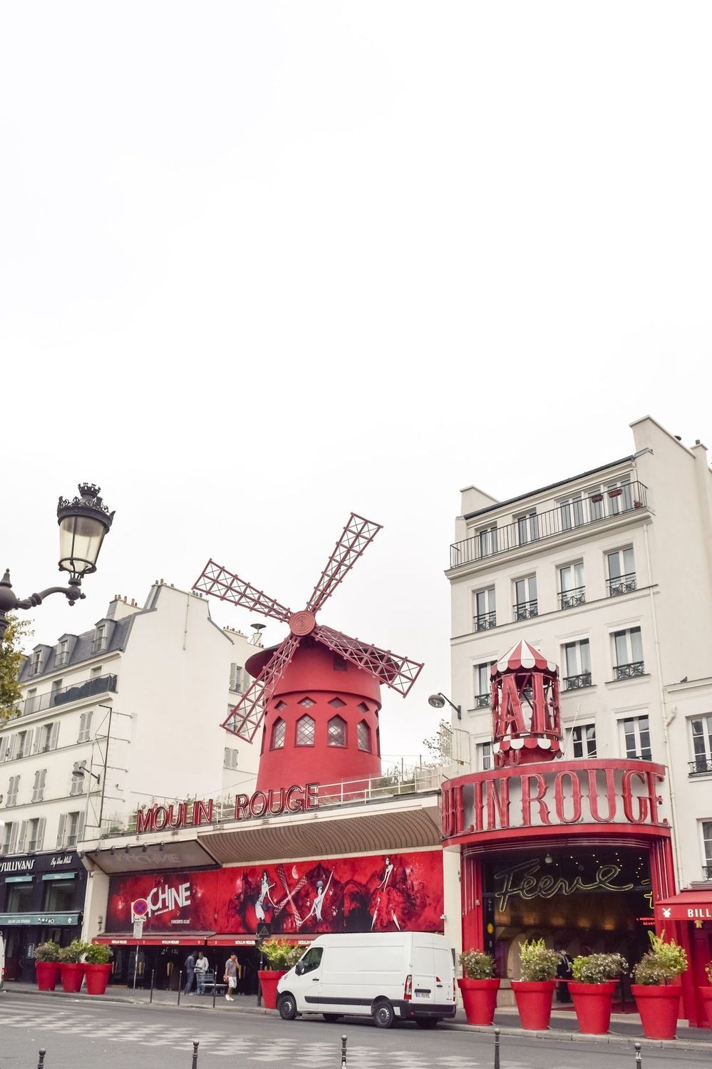 Things to do in Montmartre - Moulin Rouge, Paris