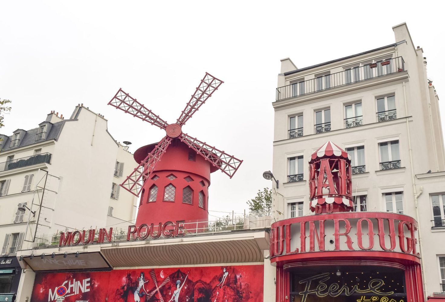 Things to do in Montmartre - Moulin Rouge, Paris
