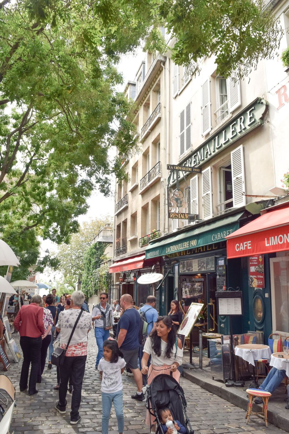 Place Du Tertre, Montmartre, Paris