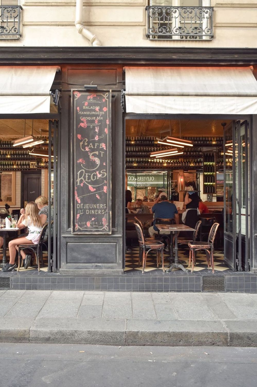 Café Saint-Régis, Île Saint-Louis, Paris