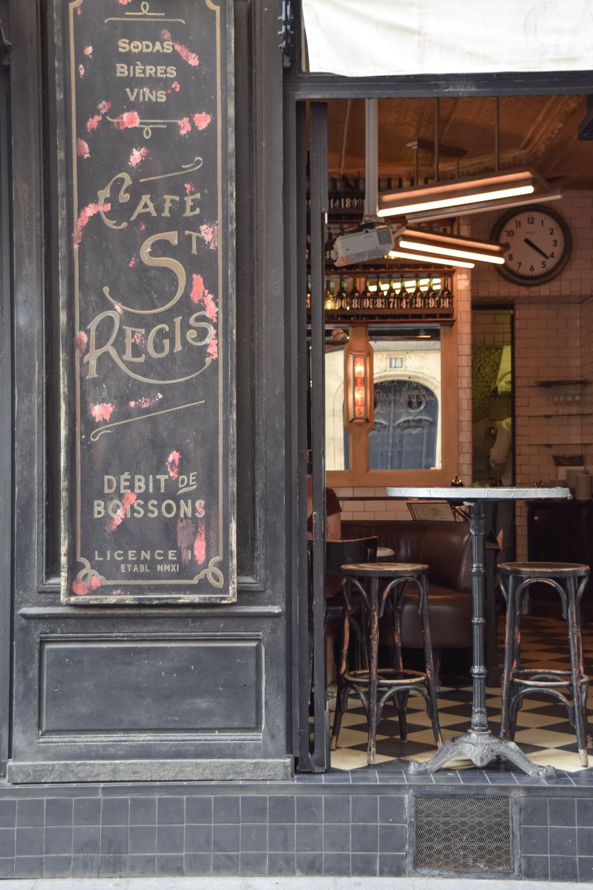 Café Saint-Régis, Île Saint-Louis, Paris