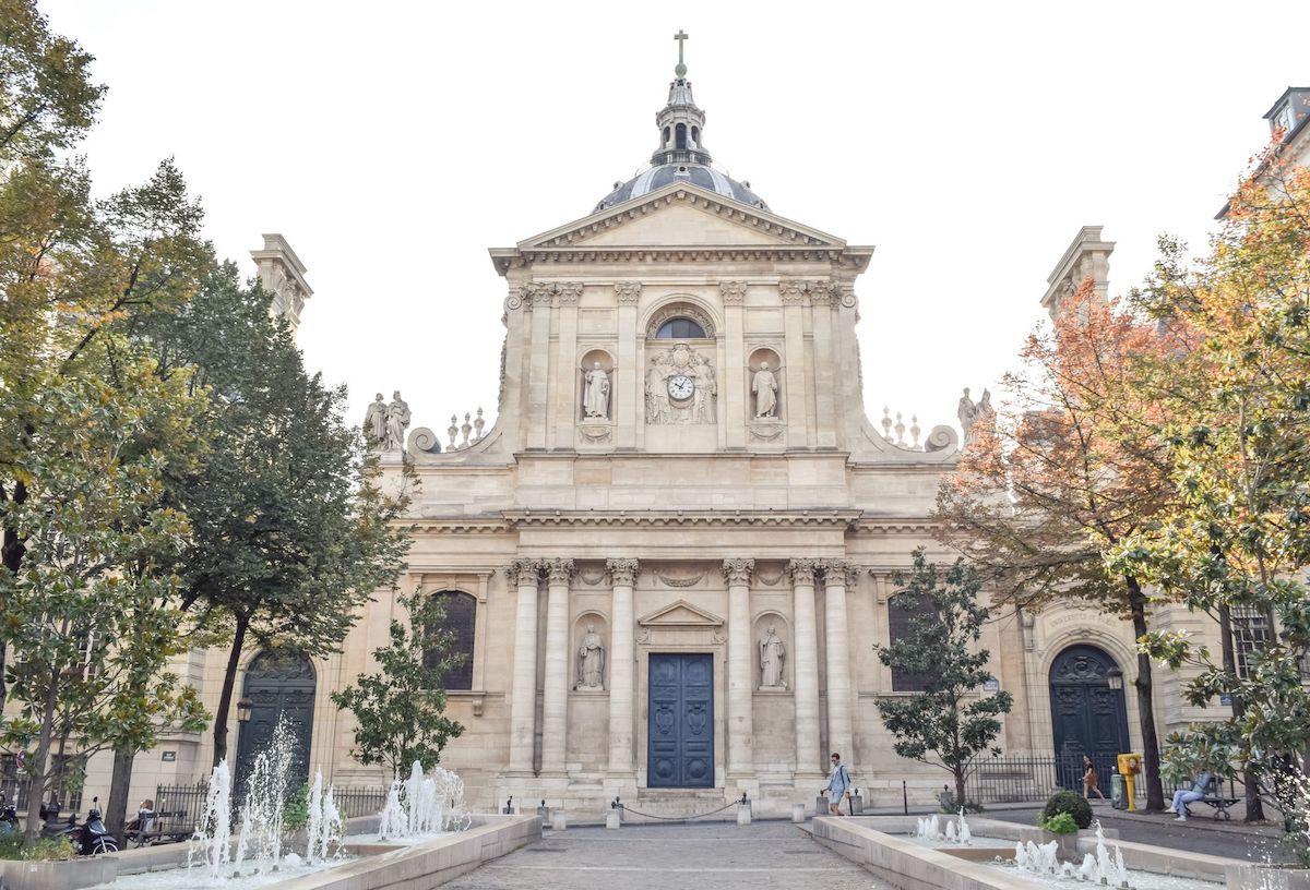 La Sorbonne, Paris in the fall