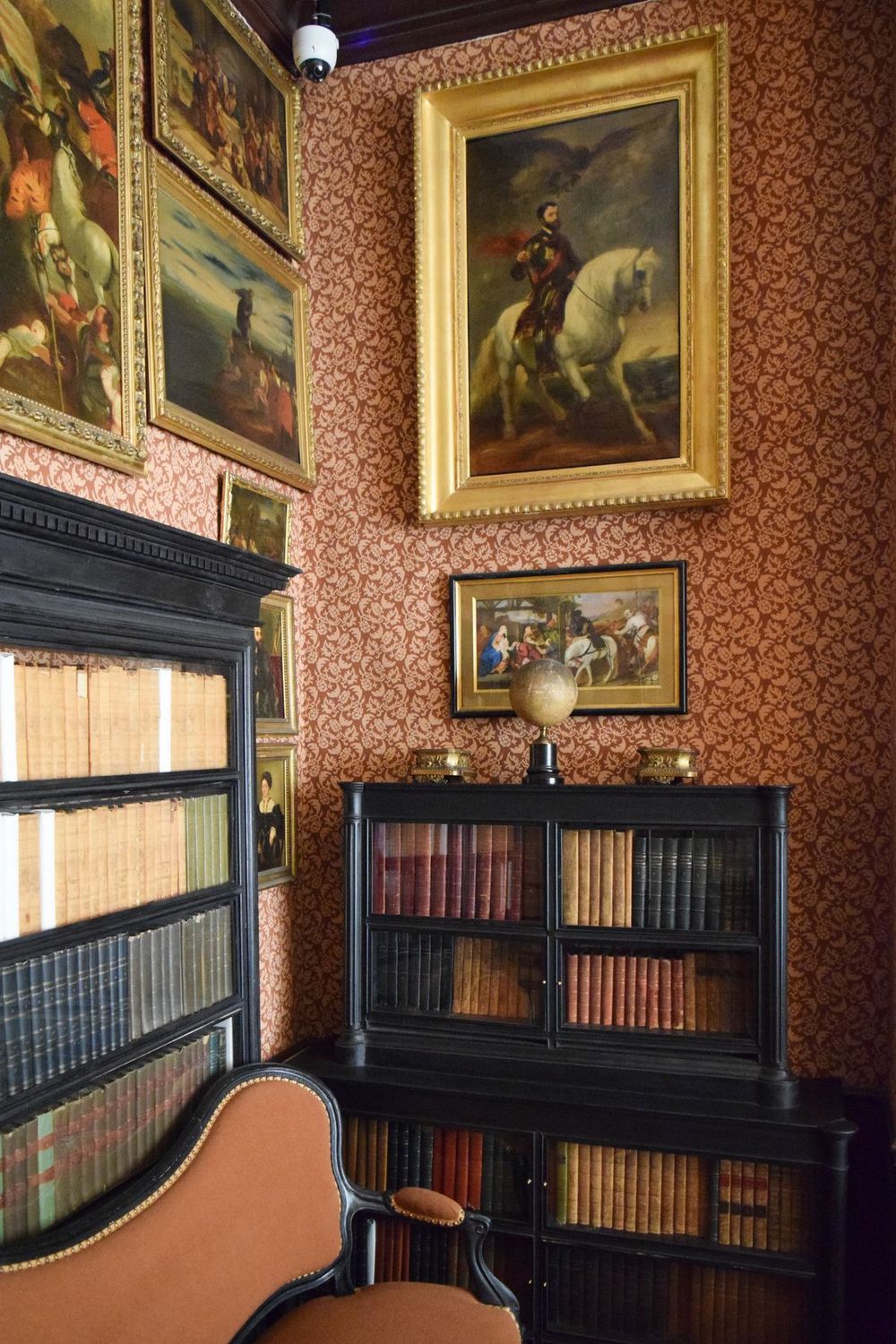 Musée Gustave Moreau Apartment