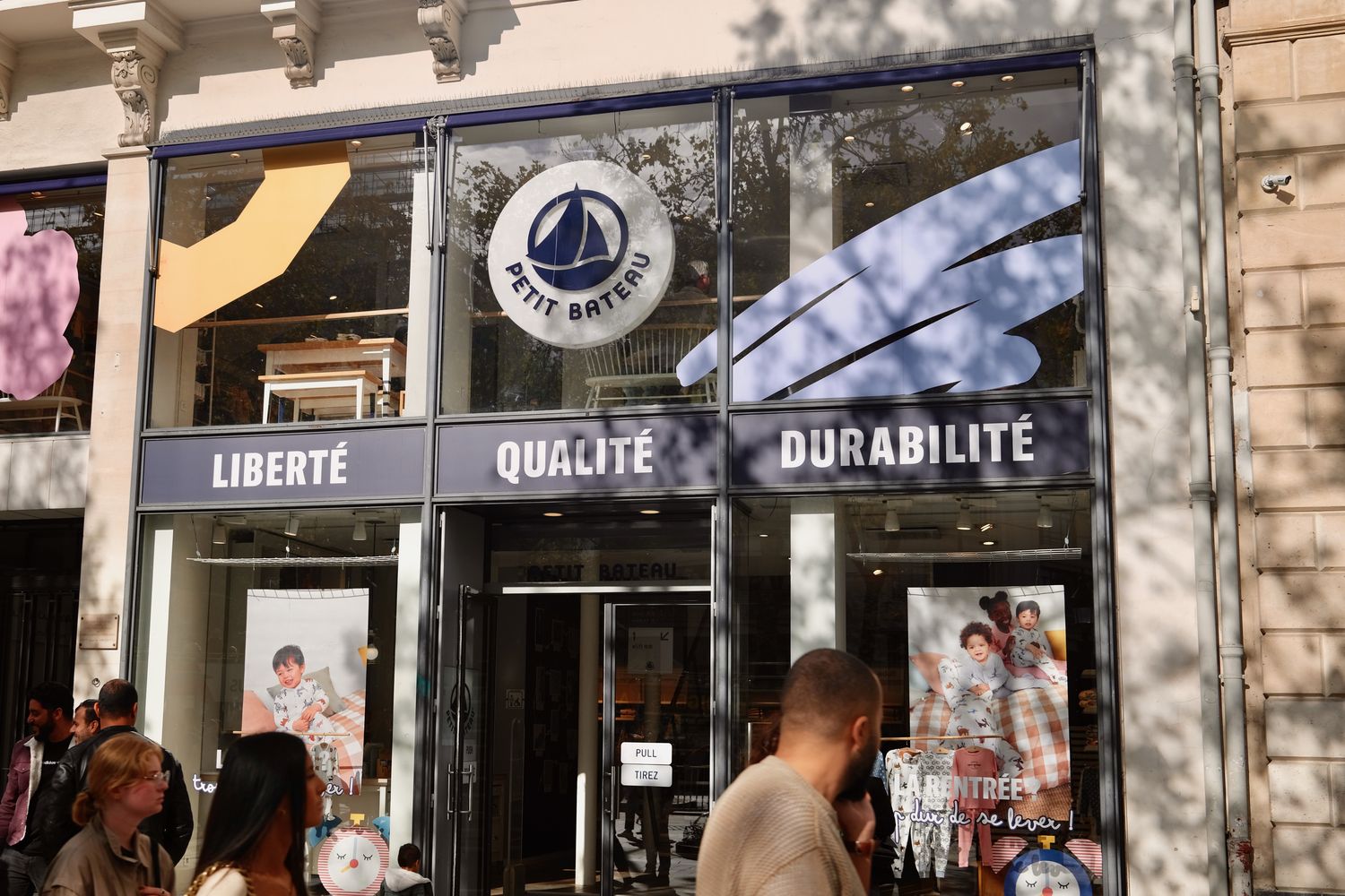 Petit Bateau store Champs Elysees Paris_DSCF3851
