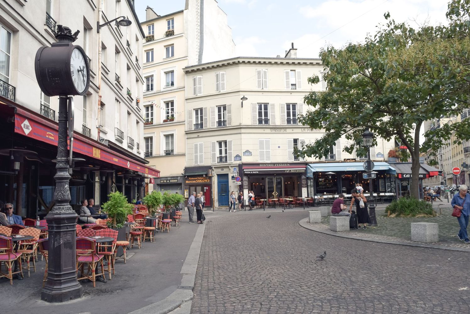 Place De La Contrescarpe, Latin Quarter, Paris, France