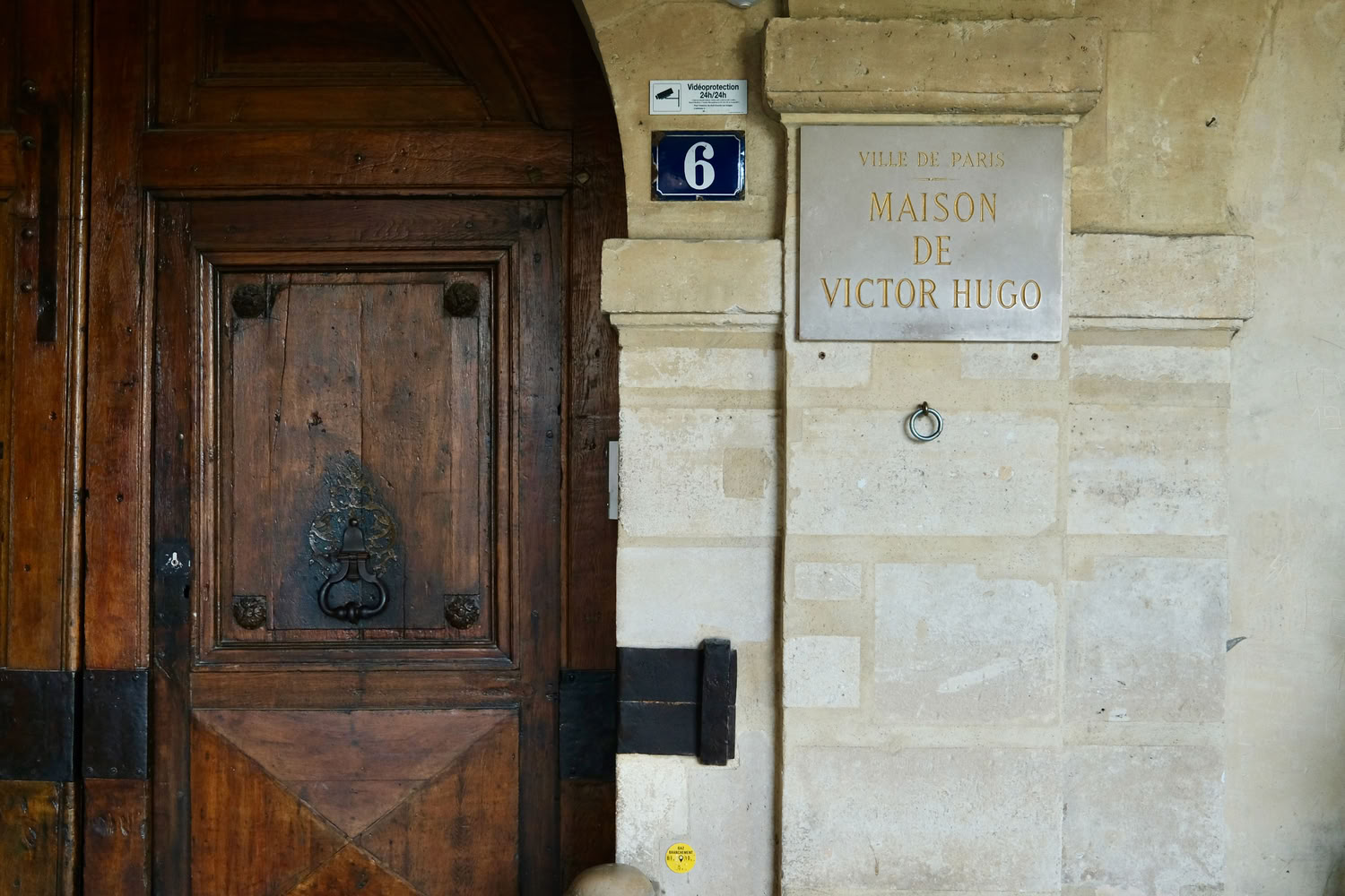 Maison Victor Hugo Place des Vosges Paris_DSCF4724