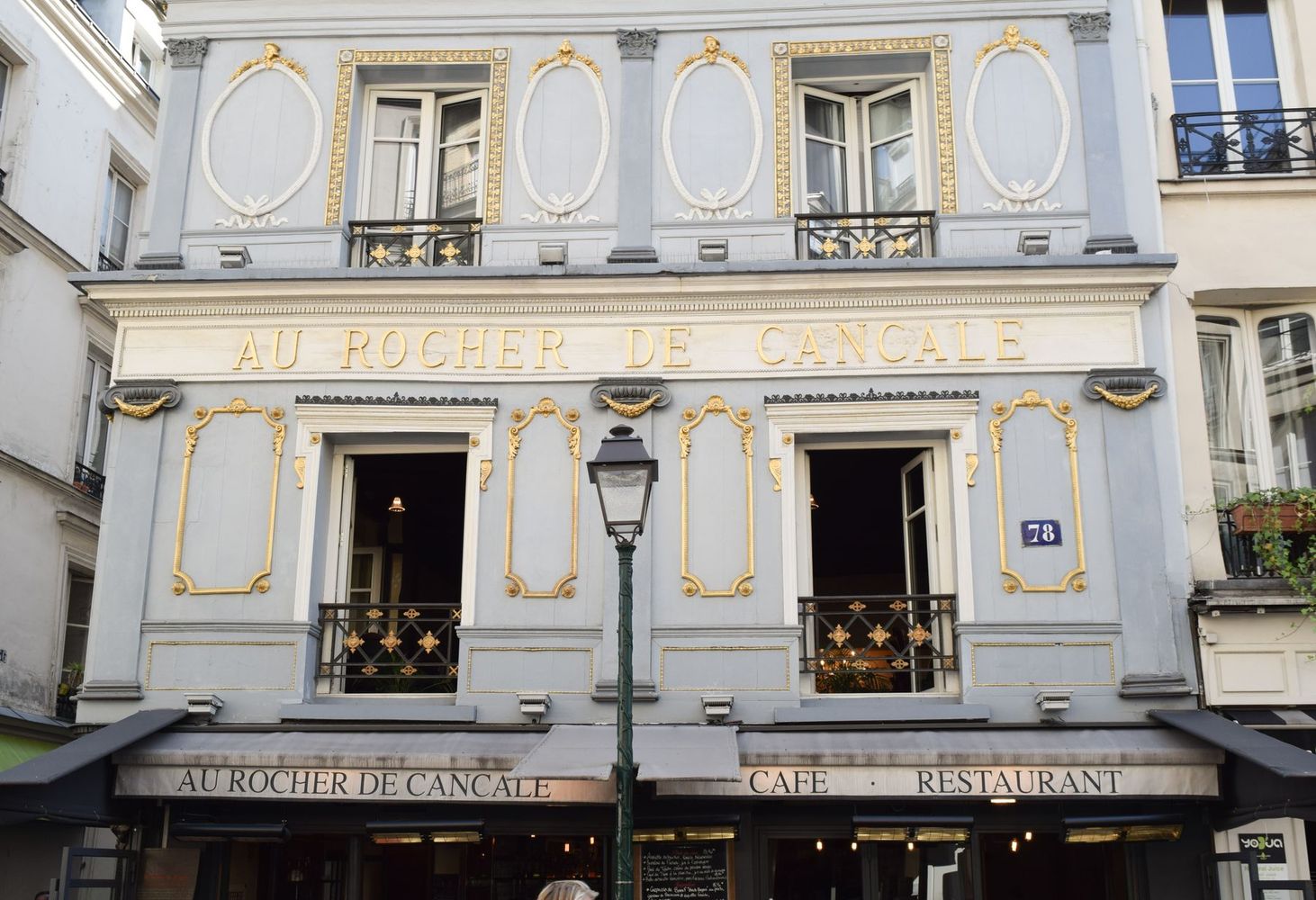 Au Rocher De Cancale, Rue Montorgueil, Paris