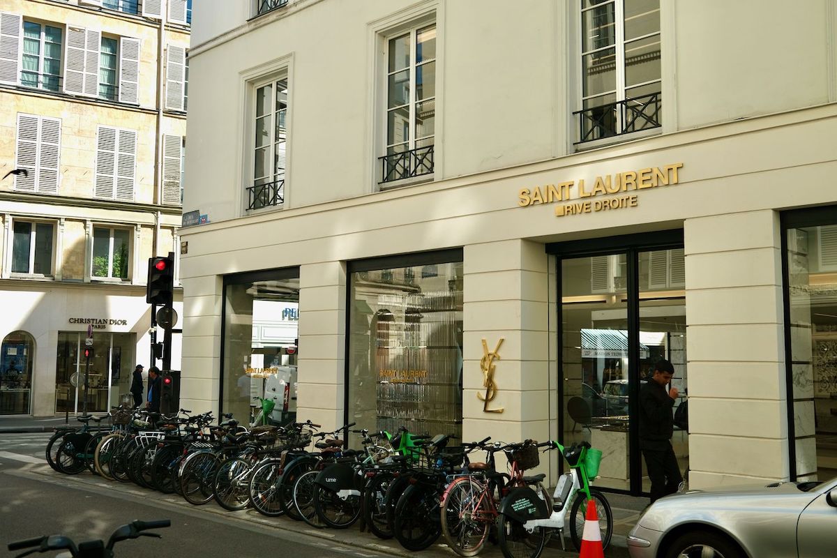 Saint Laurent store Rue Saint-Honore Paris_DSCF3310