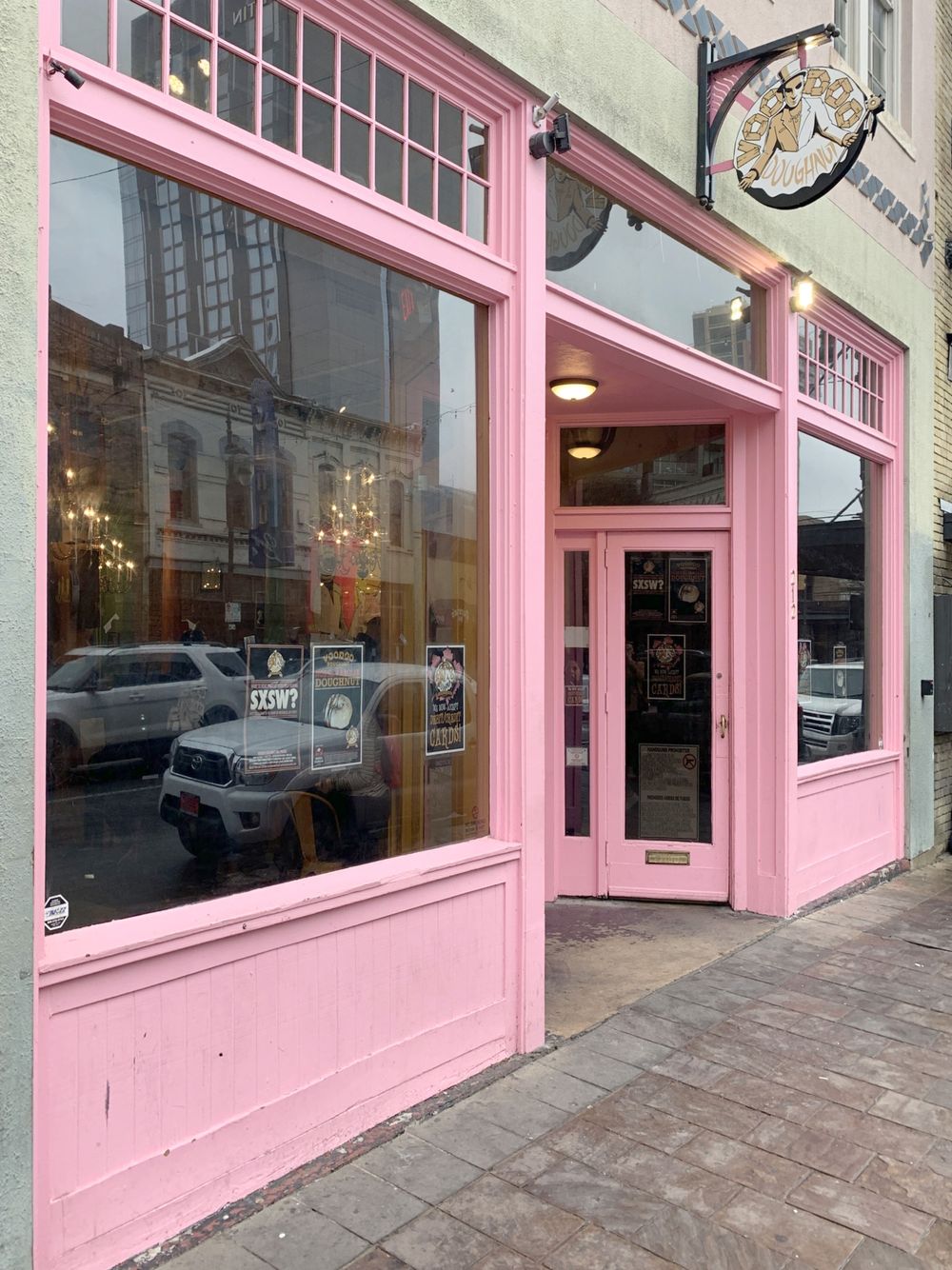 Voodoo Doughnut Shop Pink Entrance, Austin