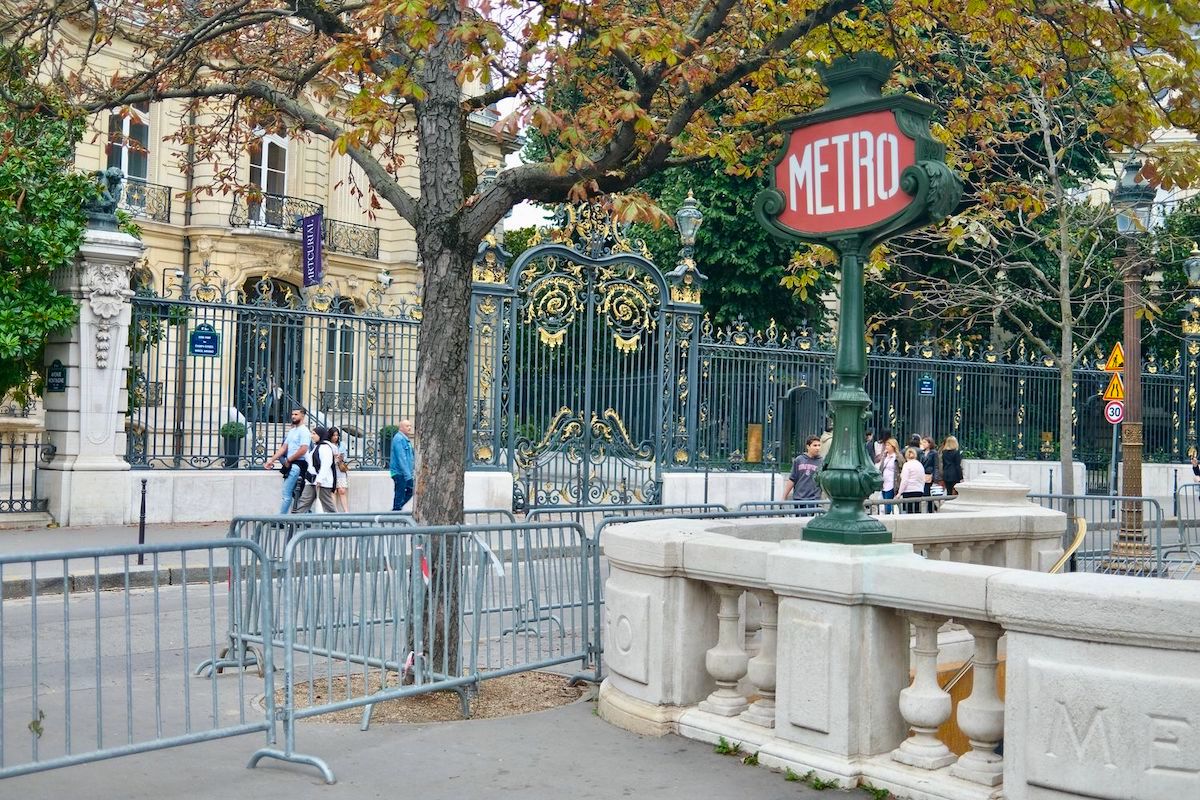 Paris Guide How to Get Around Paris_DSCF3750