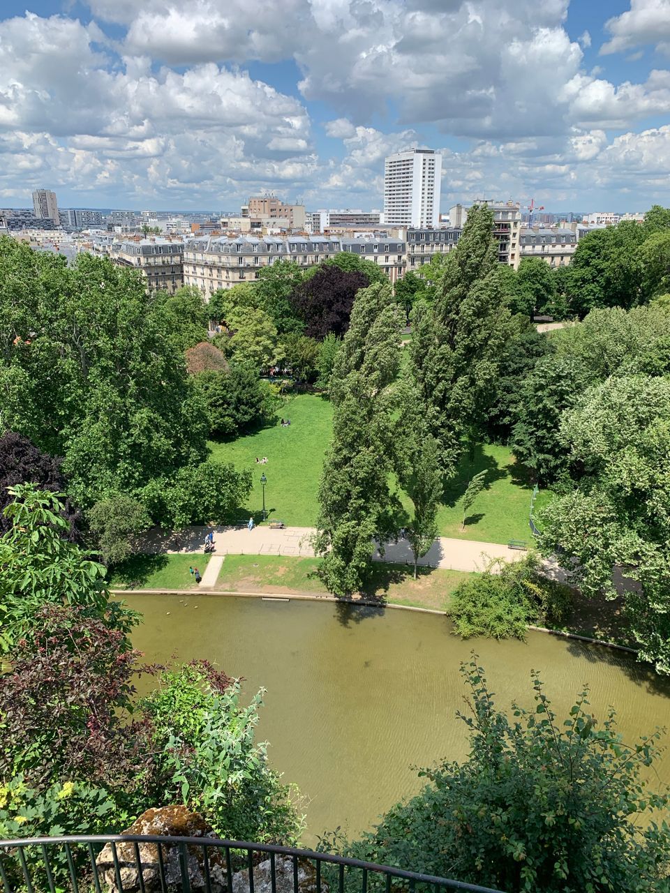 Parc Des Buttes Chaumont, Paris, France