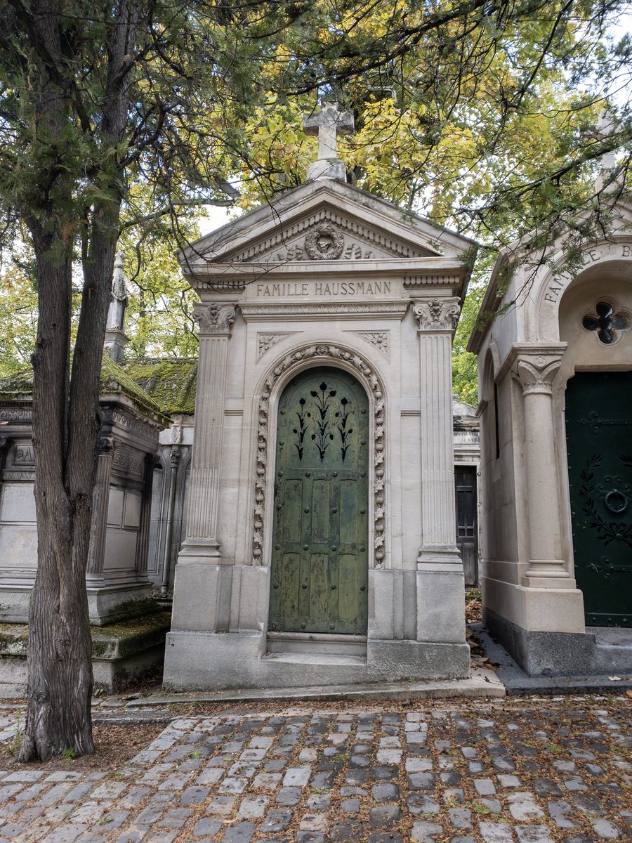 Père Lachaise Famille Haussmann Tomb