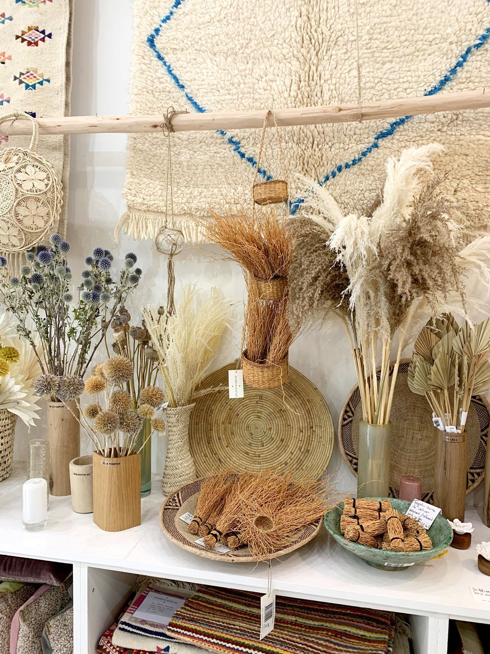 Pompon Bazar - Dried Flowers In Paris