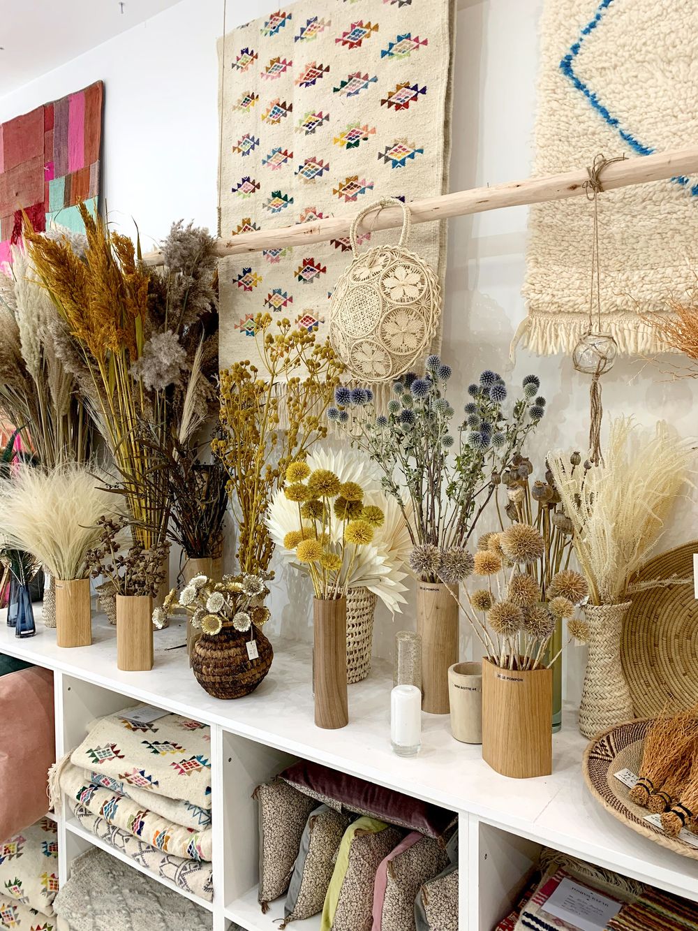 Pompon Bazar - Dried Flowers In Paris