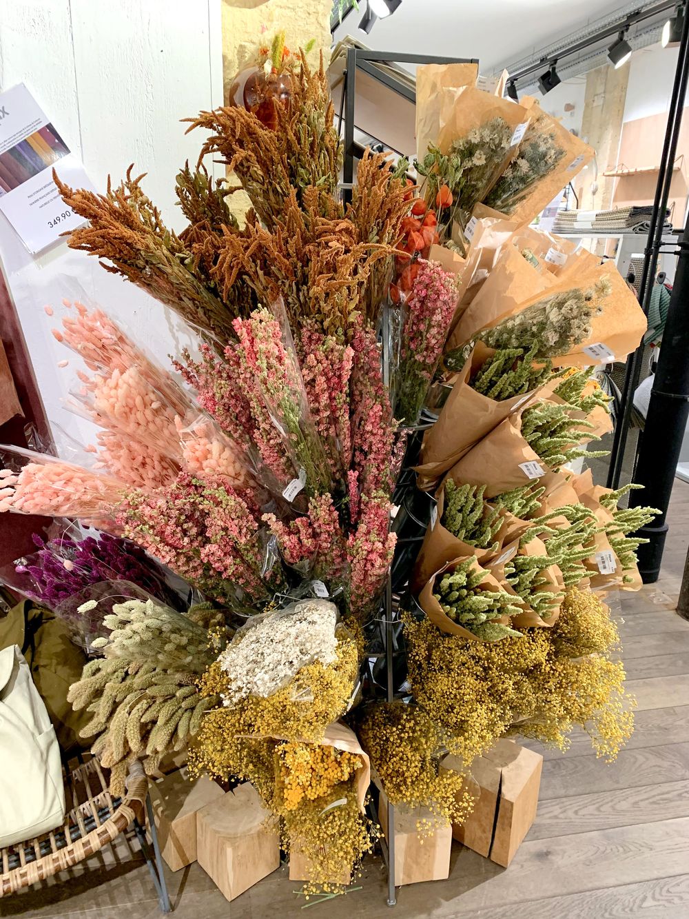 Fleux - Dried Flowers In Paris