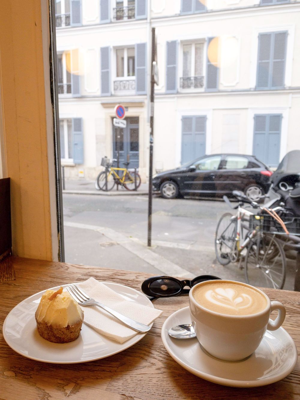 Cafés in the 14th Arrondissement of Paris