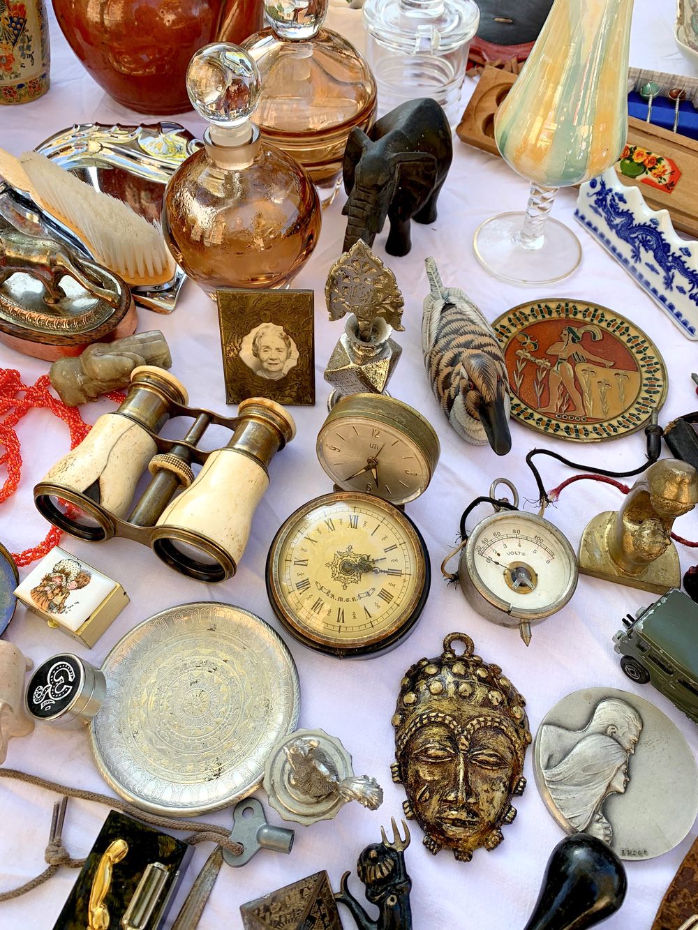 Les Puces de Vanves, the Other Parisian Flea Market