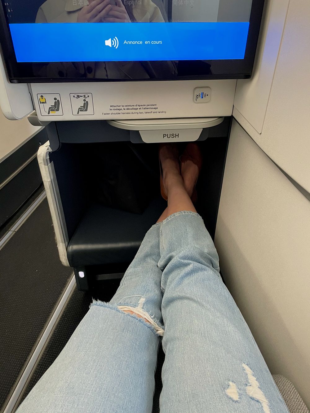 Flight Review: Air France Business Class on the Airbus A350, Paris