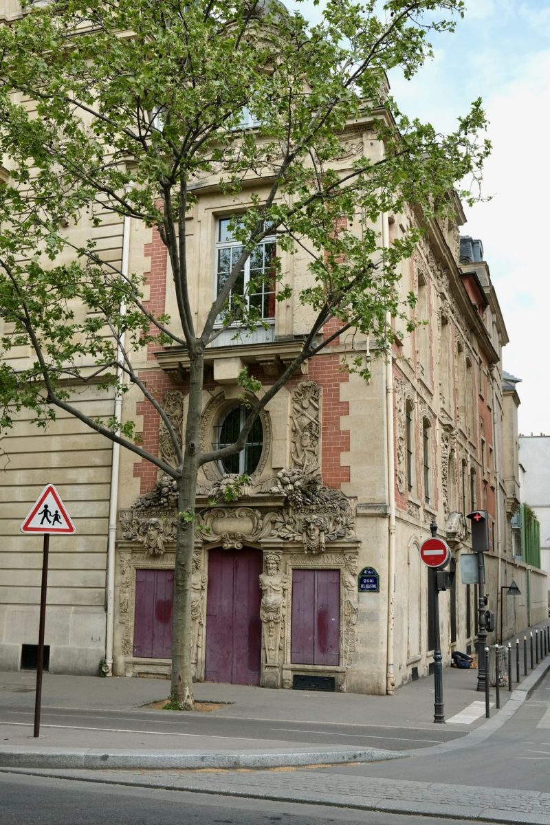 What is a French Hôtel Particulier?