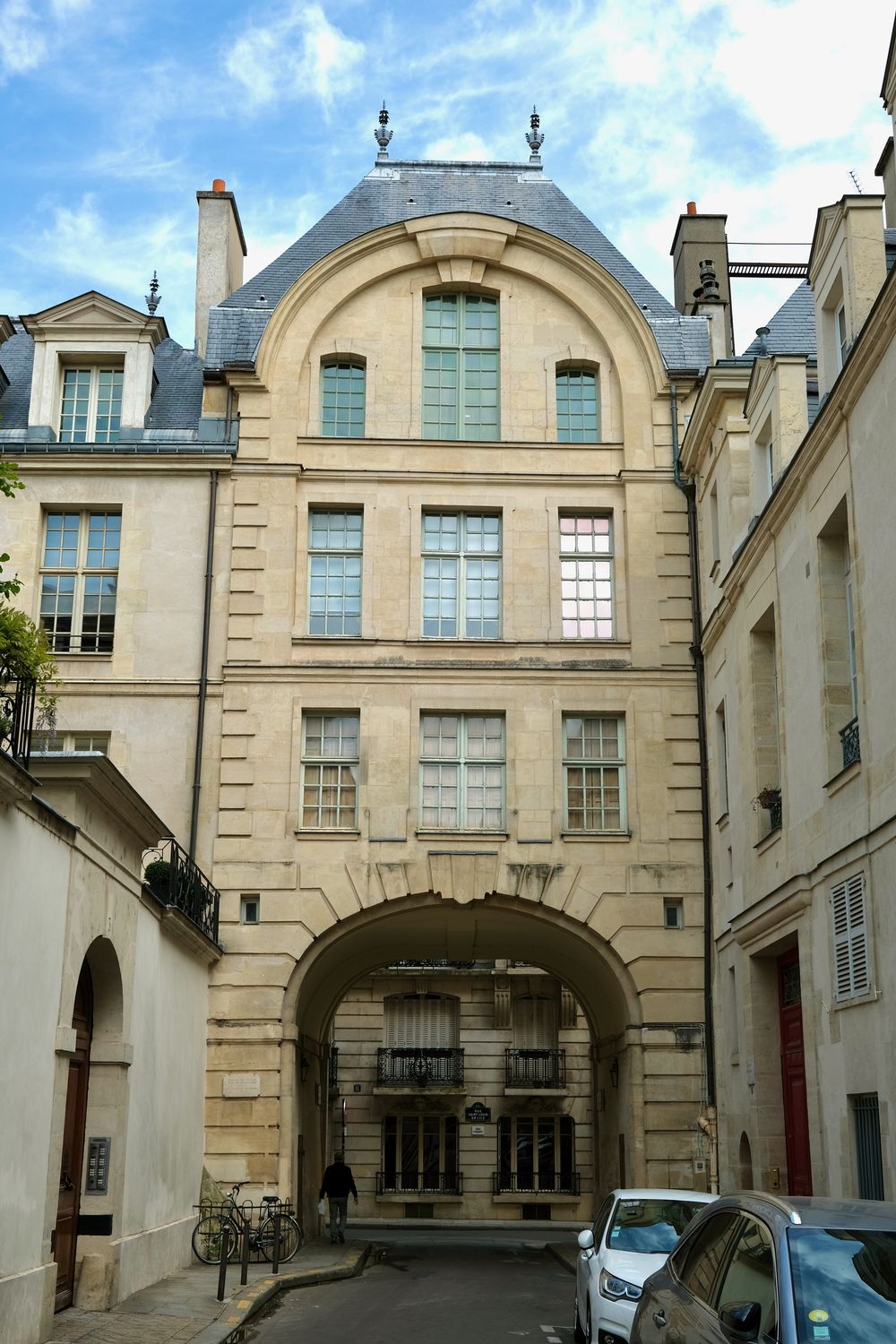 Hotel de Bretonvilliers, Paris, France