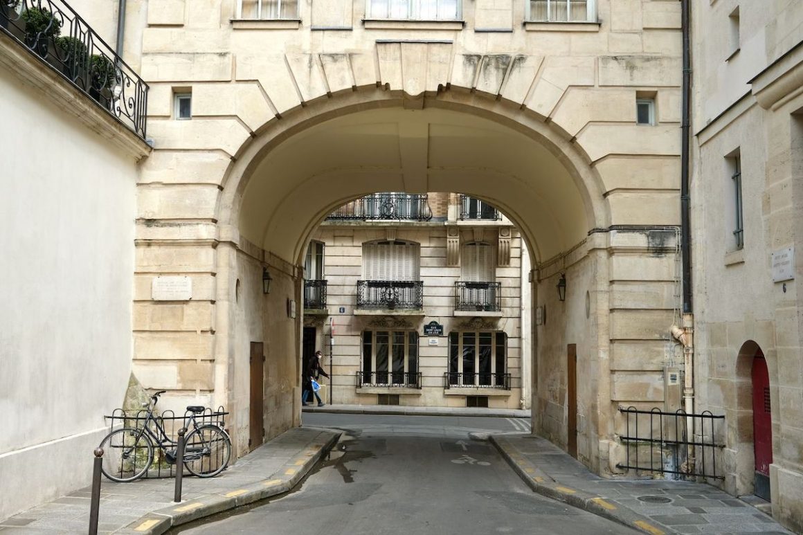 Hotel de Bretonvilliers, Paris, France