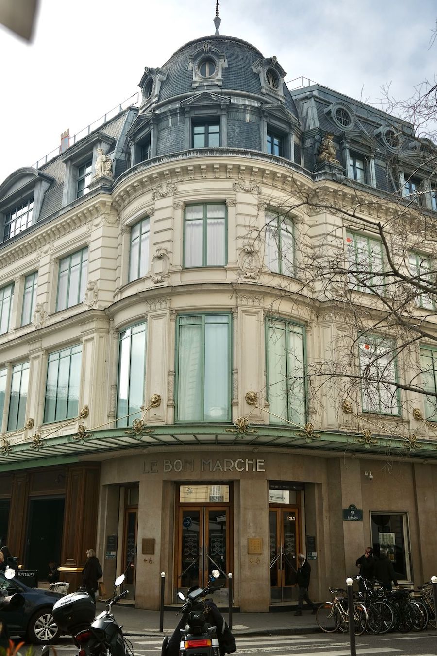 Le Bon Marche Paris entrance DSCF1943