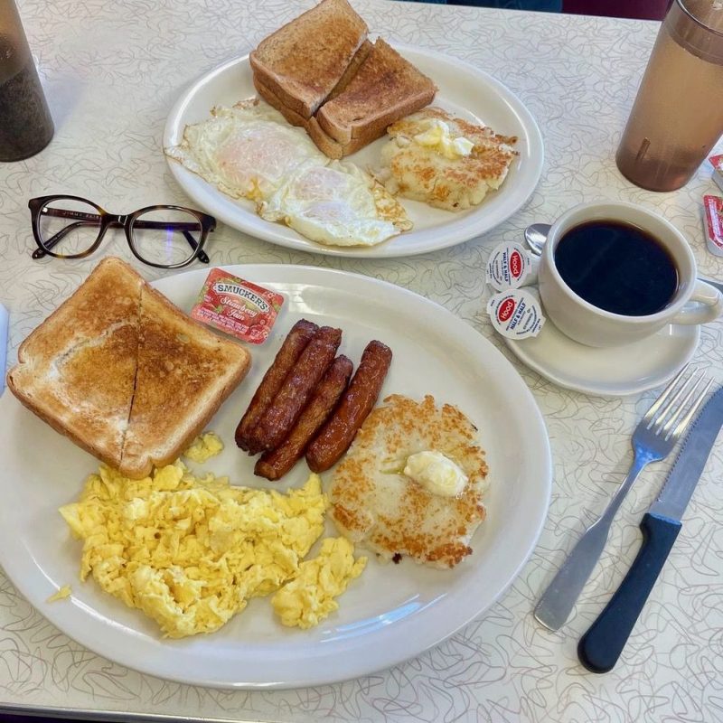 American Diners: a Cultural Icon in the USA