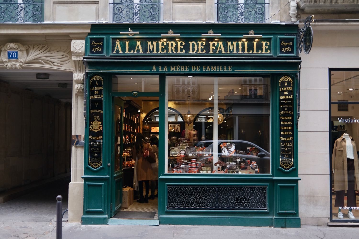 Best French Chocolate shops Paris A la Mere de Famille