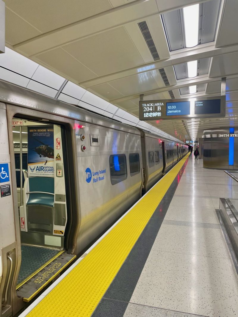 How To Get From Grand Central To JFK Airport For Cheap how-to-get-from-grand-central-to-jfk-airport-for-cheap