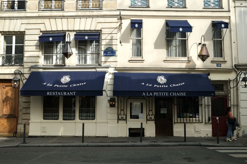 La Petite Chaise – the oldest restaurant in Paris