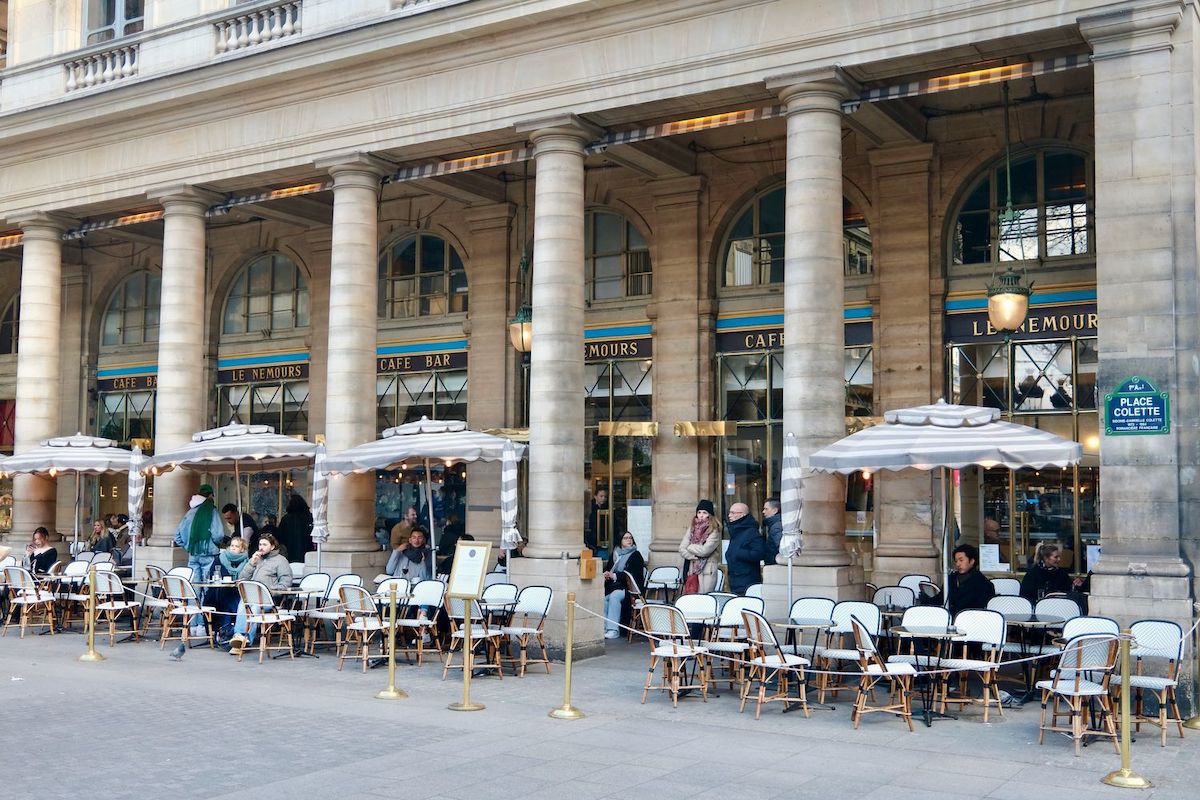 A Cafe in Paris