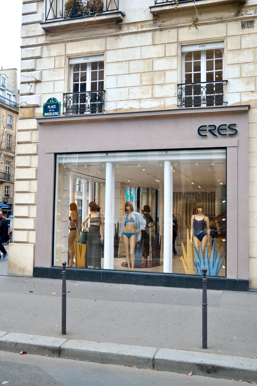 Swimwear stores Paris DSCF2137