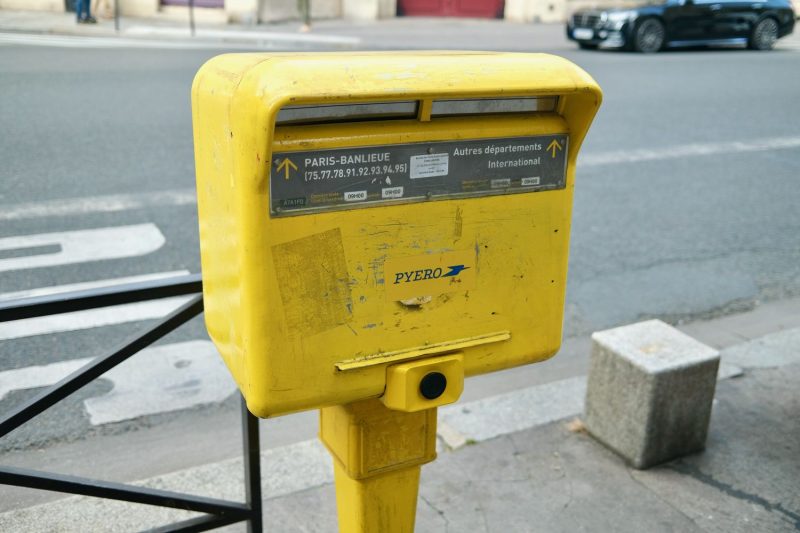 La Poste: How to Send Mail at the French Post Office in France