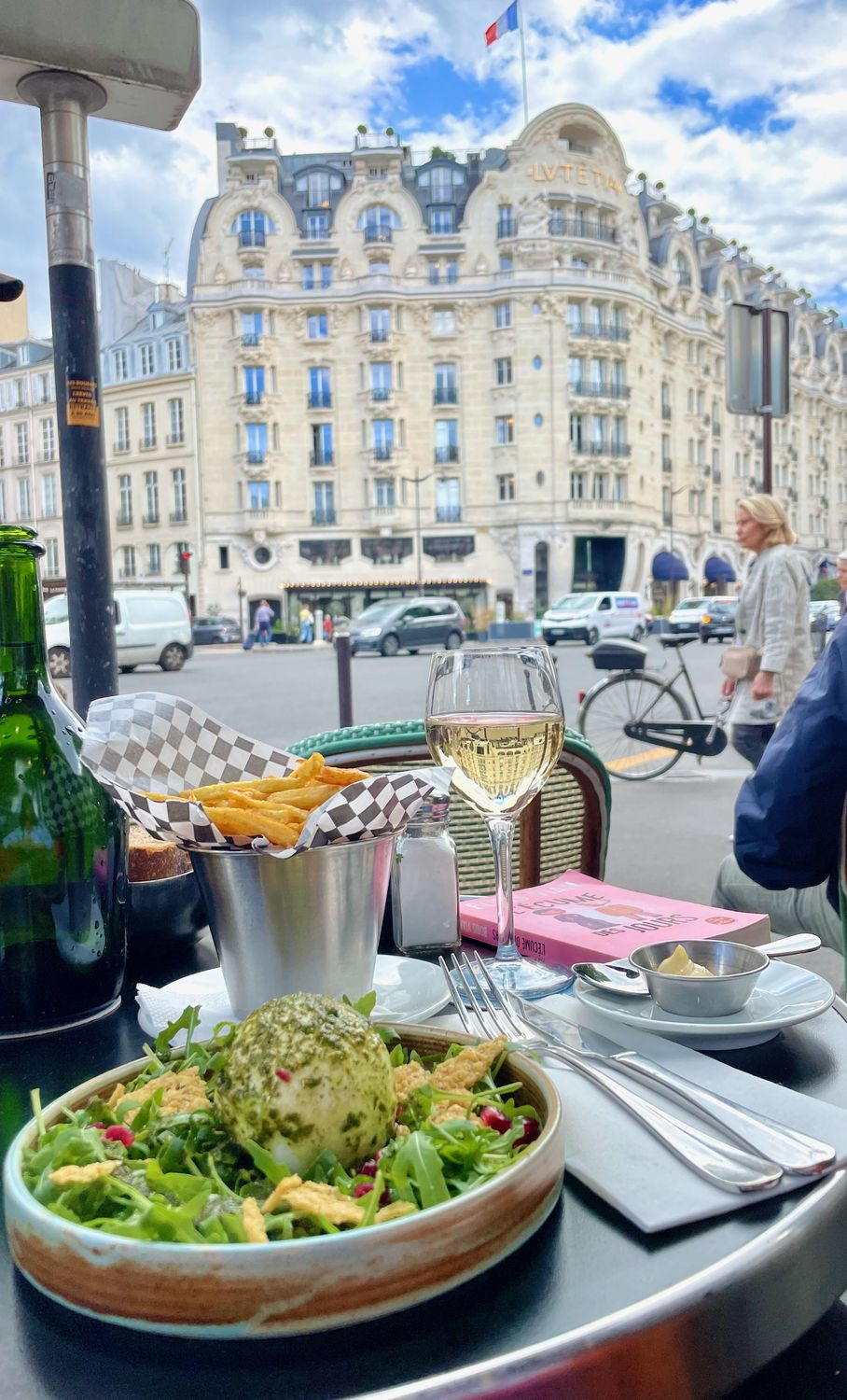French restaurant etiquette dining Paris IMG_3839