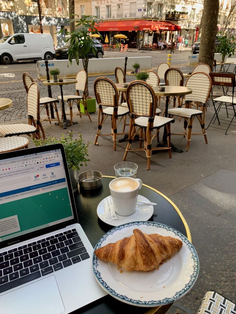 Laptop-Friendly Cafés in Paris: Tips and Etiquette