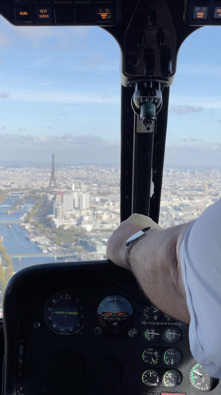 Paris helicopter tours - HeliFirst