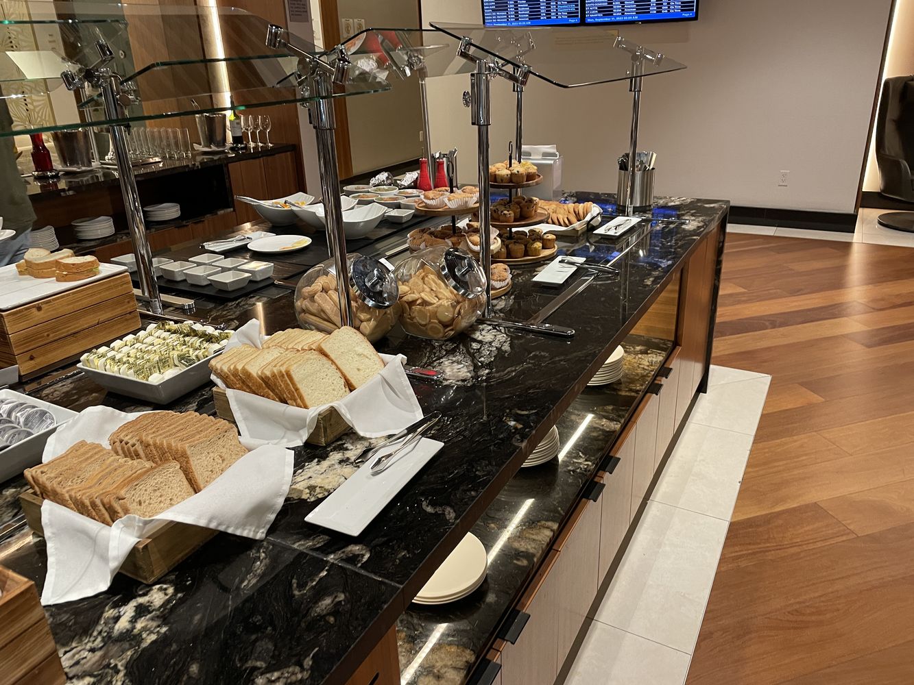 Turkish Airlines Lounge Review at MIA (Miami International Airport)