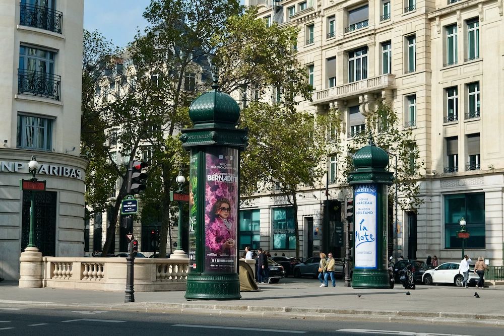 Morris Columns of Paris DSCF4554